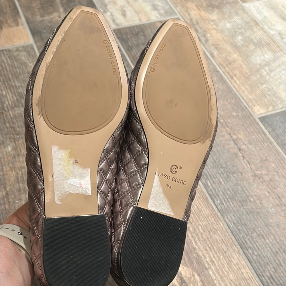 Corso Como Bronze Flats with Elegant Design - Picture 6 of 7
